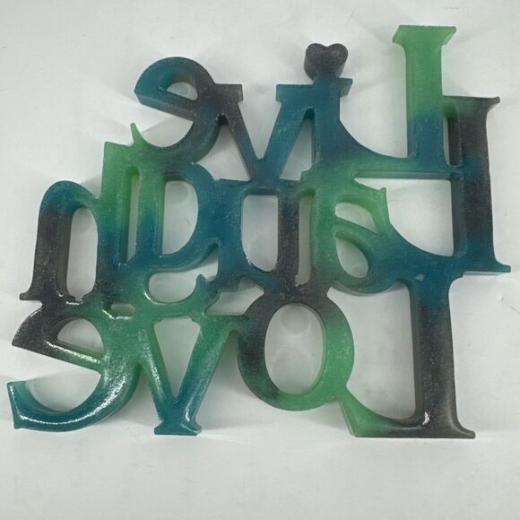 Live Laugh Love Wall Decor Green Blue Resin Retro 8.5” W x 7.6” L Gift 1970s - Picture 7 of 9